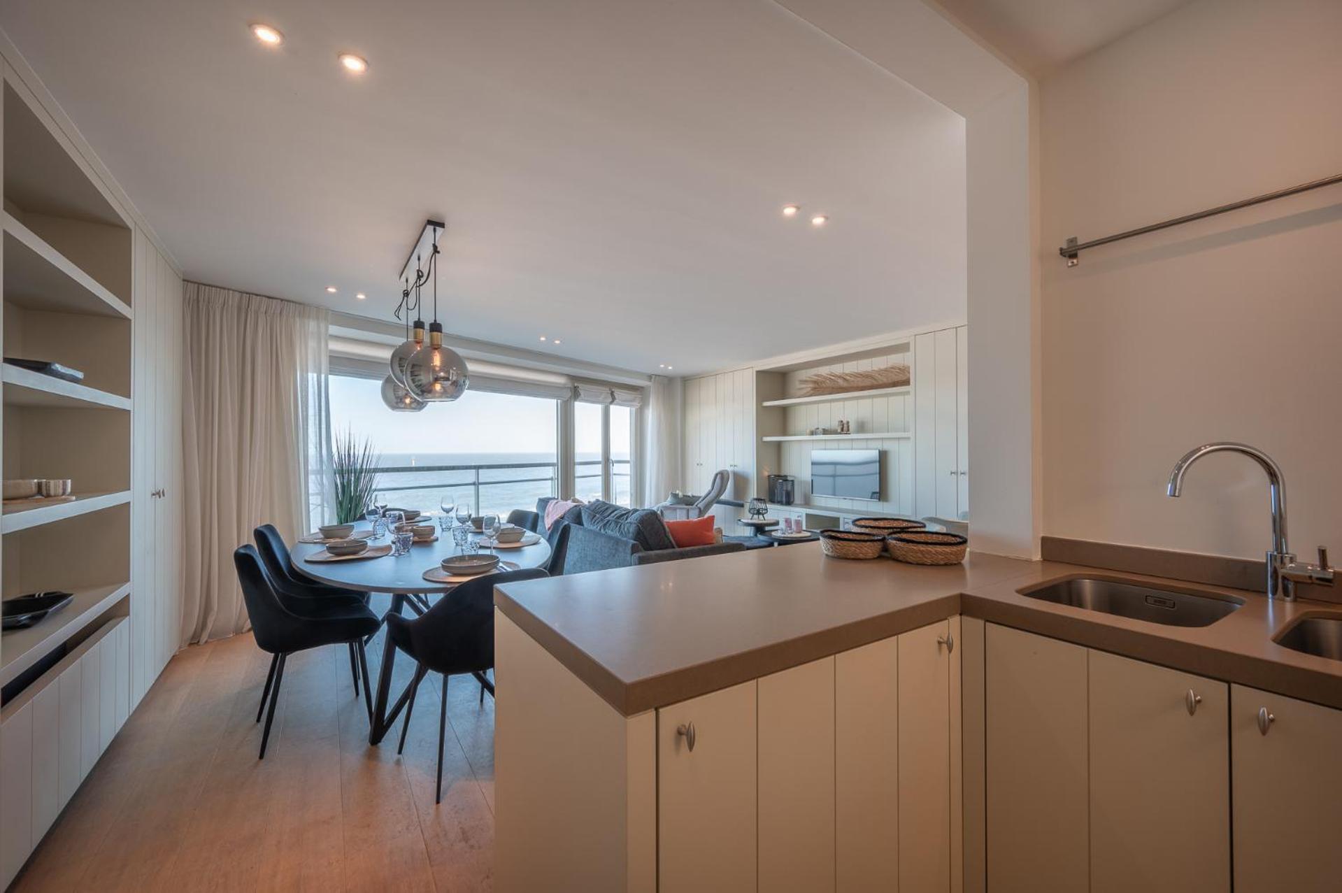 7E Verdiep Appartement Op De Zeedijk In Knokke Voor Max 6 Personen エクステリア 写真