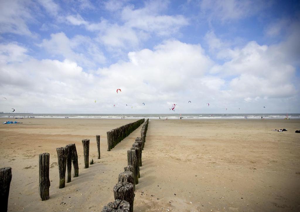 7E Verdiep Appartement Op De Zeedijk In Knokke Voor Max 6 Personen エクステリア 写真